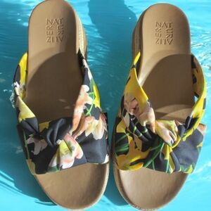 Naturalizer Women's Floral Knot Sandals - Yellow and Black